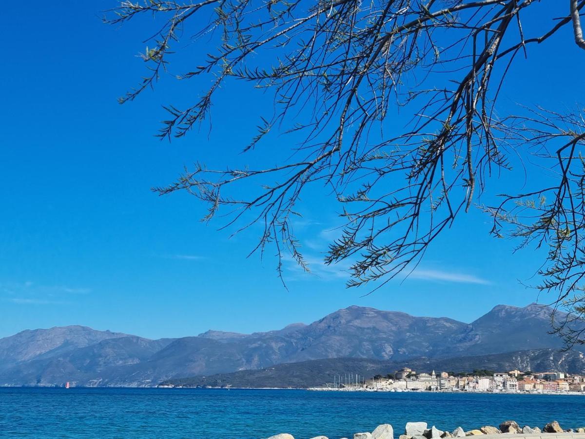 Location Corse